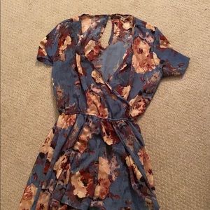 Short-sleeved Romper With Full Length Train